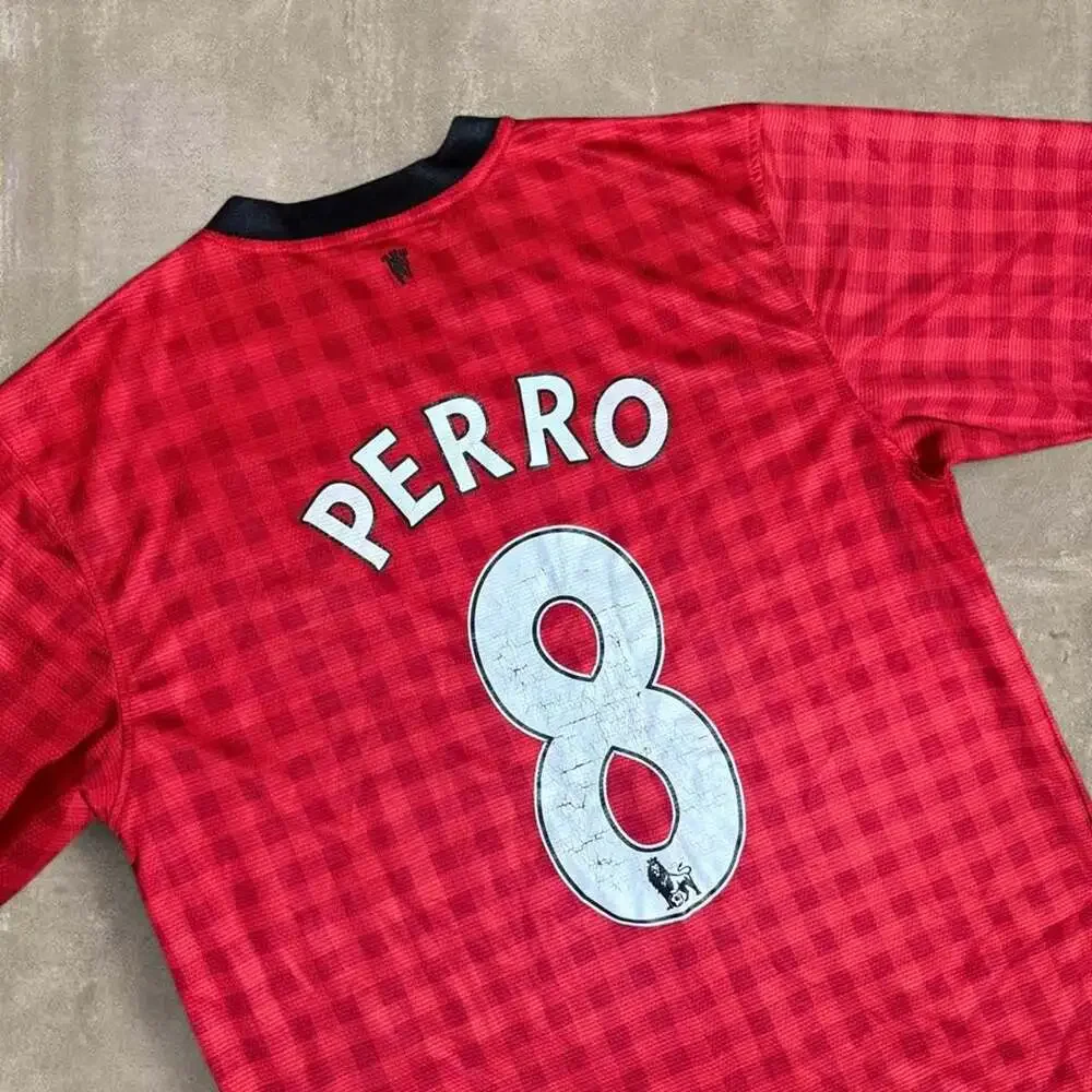 Nike Manchester United 2010/11 Home Jersey Perro #8 AON Red